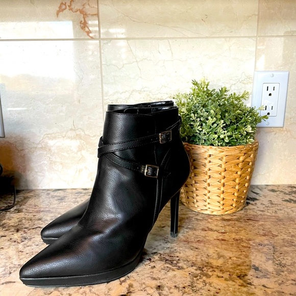 Charles & Keith High Heel Boots - Picture 3 of 8